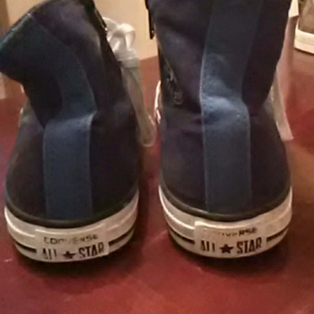 Converse - Picture 4 of 4
